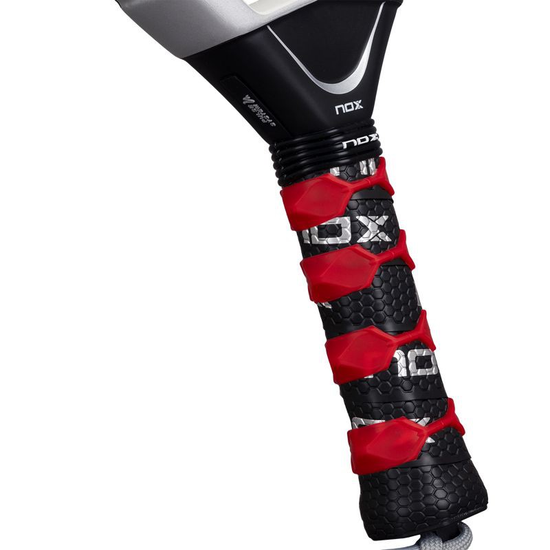PALA DE PÁDEL NOX AT10 LUXURY GENIUS ATTACK 18K ALUM BY AGUSTIN TAPIA - Imagen 5